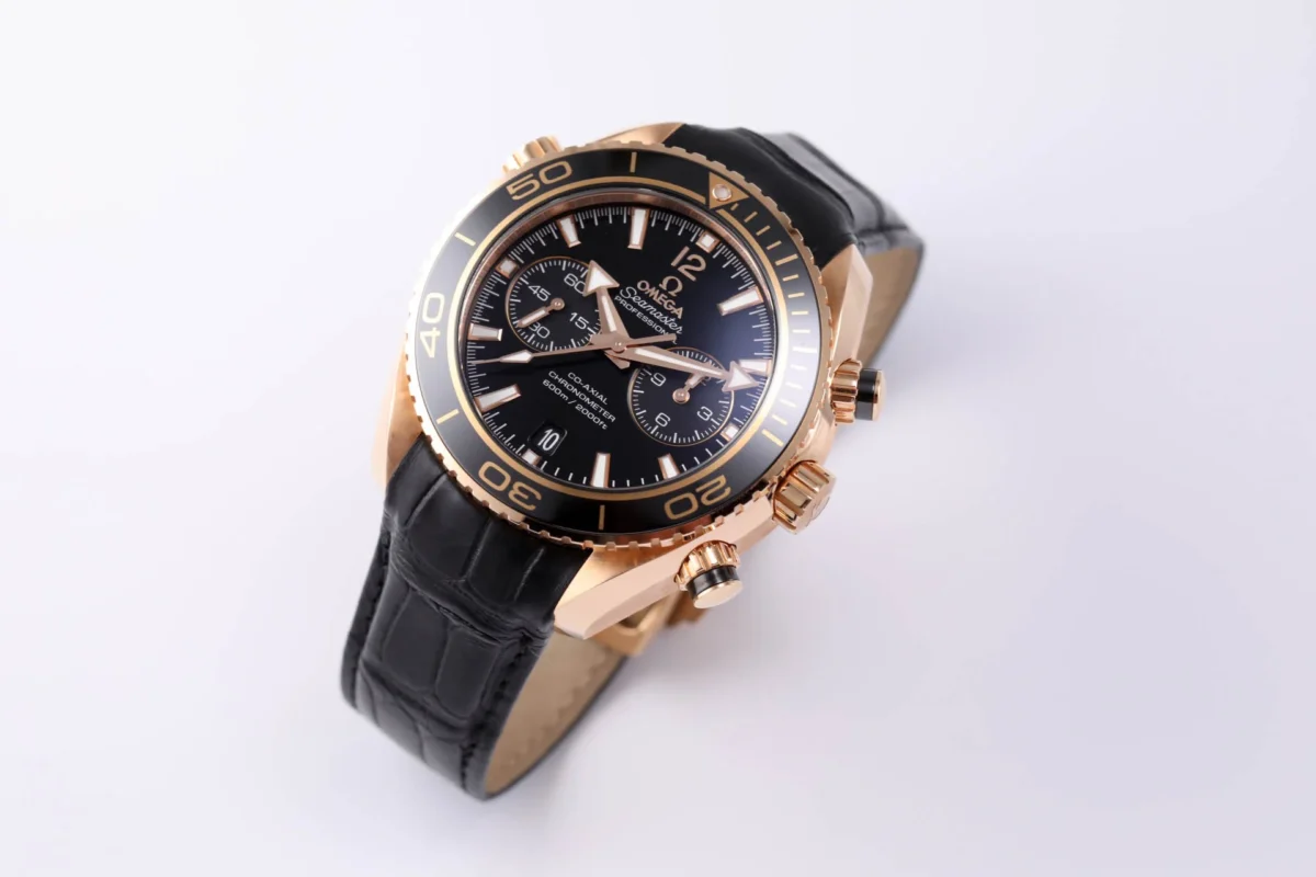 ⁦Omega (Seamaster Planet Ocean) watch for men 232.63.46.51.01.001⁩ - الصورة ⁦3⁩