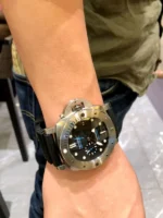 ⁦Panerai (Submersible) watch for men PAM01305⁩ - الصورة ⁦10⁩