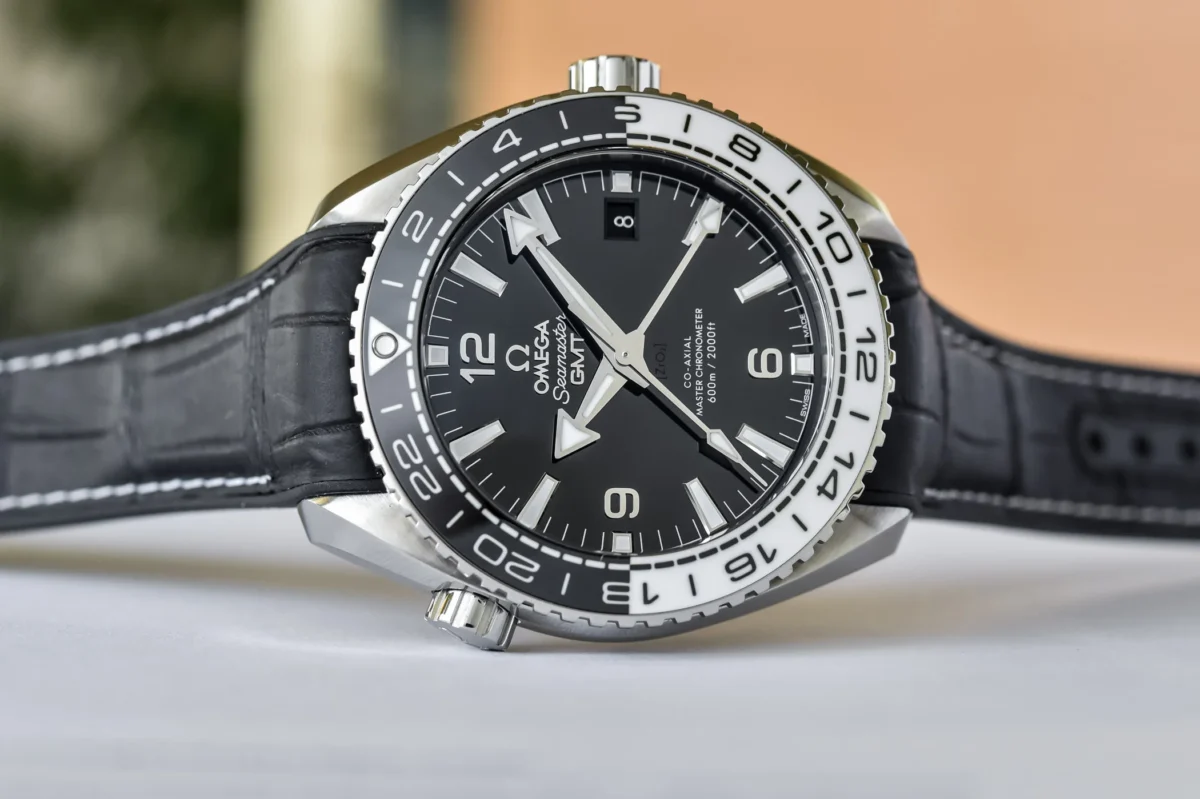 ⁦Omega (SEAMASTER PLANET OCEAN) watch for men 215.33.44.22.01.001⁩ - الصورة ⁦6⁩