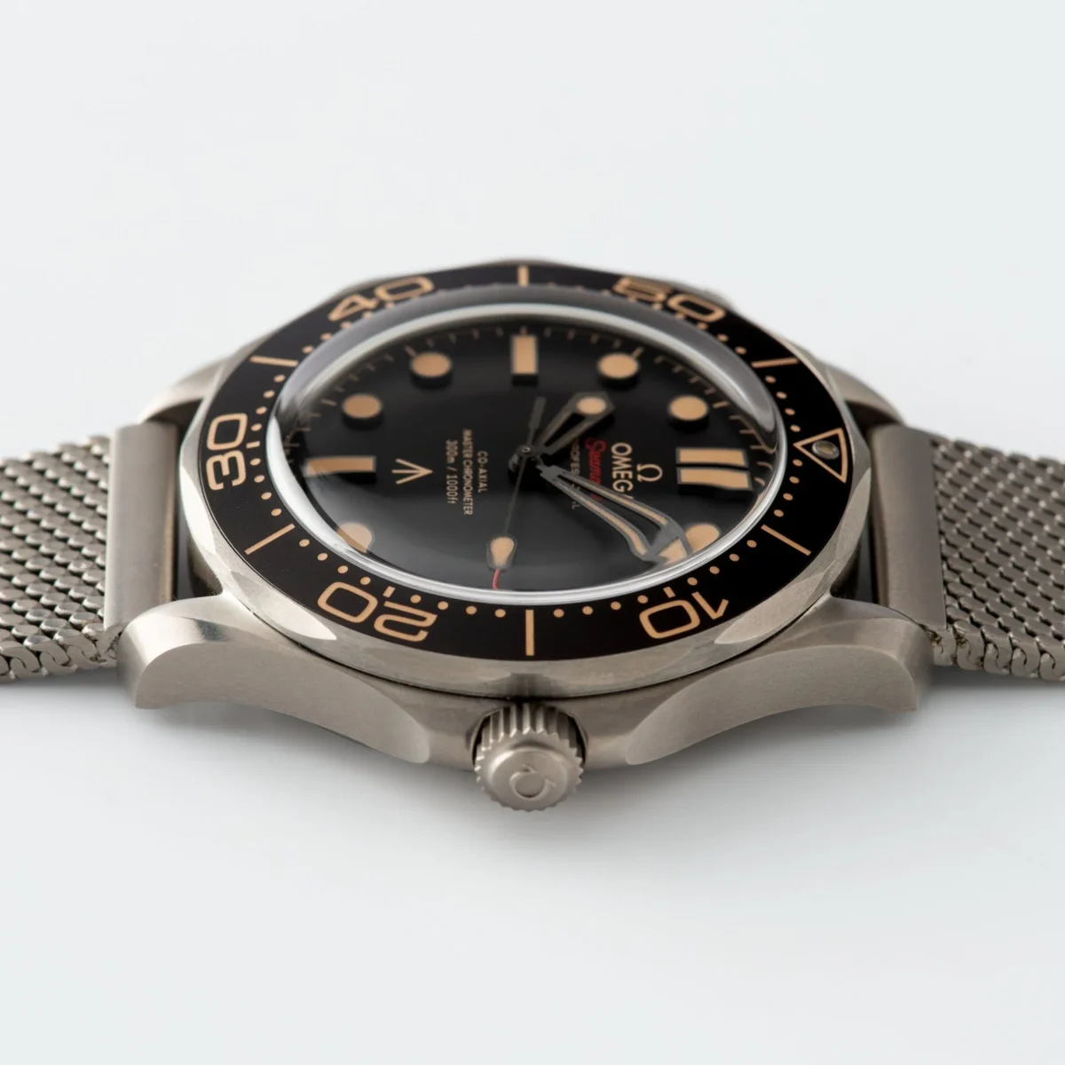 ⁦OMEGA (SEAMASTER DIVER 300M) watch for men 210.90.42.20.01.001⁩ - الصورة ⁦11⁩