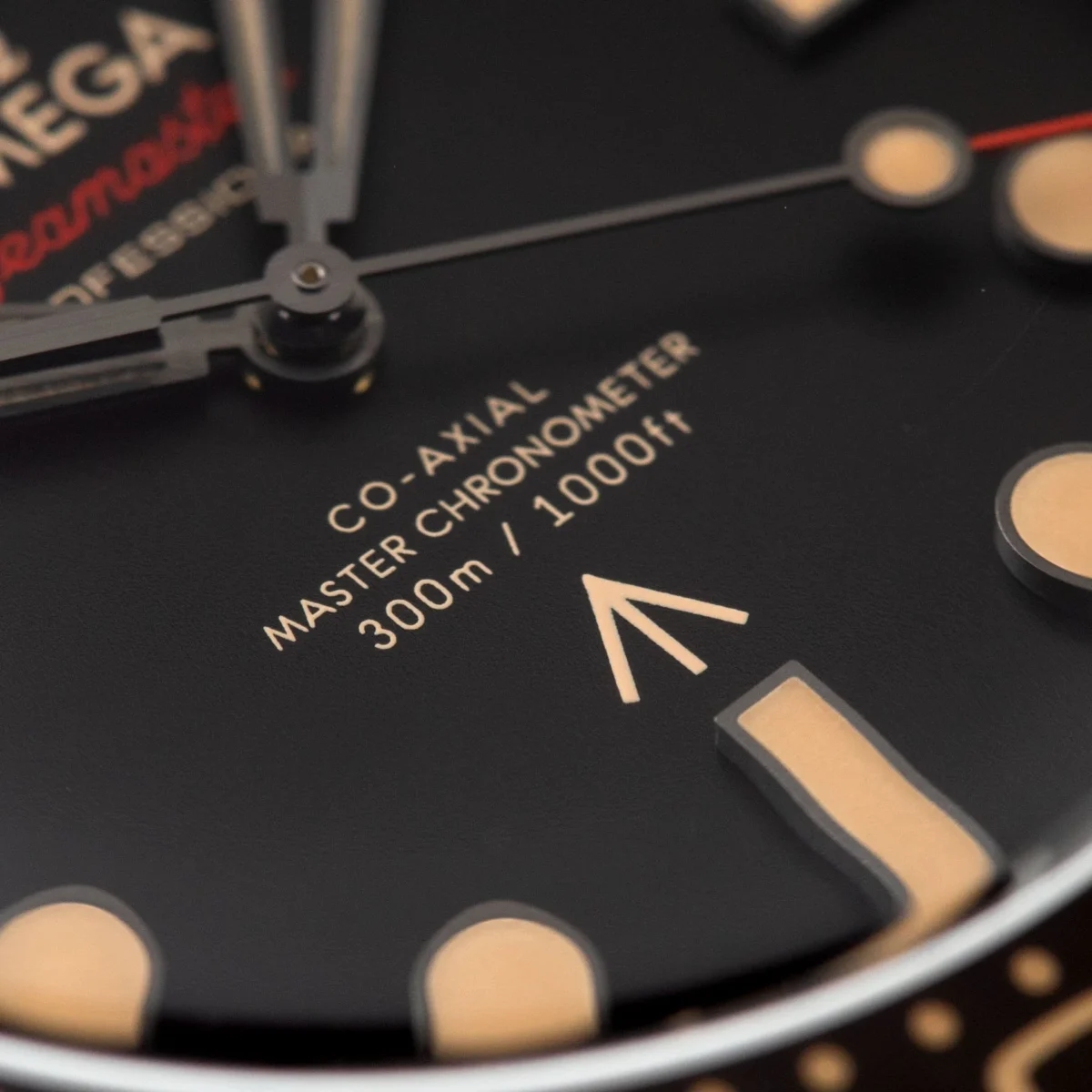 ⁦OMEGA (SEAMASTER DIVER 300M) watch for men 210.90.42.20.01.001⁩ - الصورة ⁦6⁩