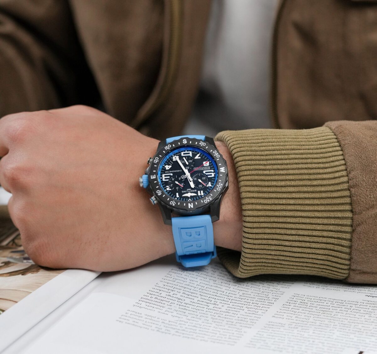 ⁦Breitling (Professional Endurance Pro) watch for men X82310281B1S1⁩ - الصورة ⁦17⁩