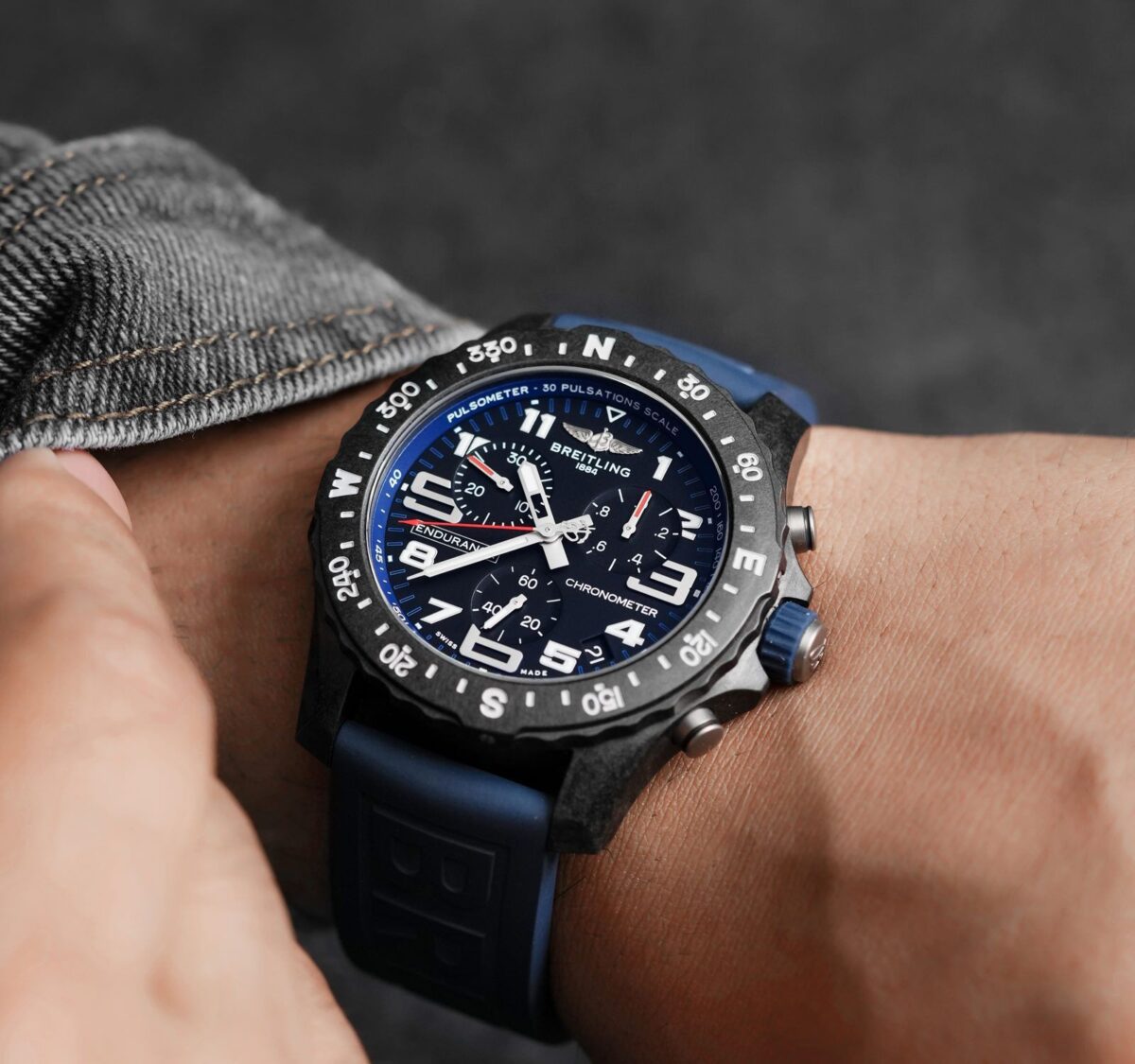 ⁦Breitling (Professional Endurance Pro) watch for men X82310D51B1S1⁩ - الصورة ⁦23⁩