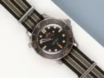 ⁦Omega Seamaster Diver watch for men 210.92.42.20.01.001⁩ - الصورة ⁦7⁩