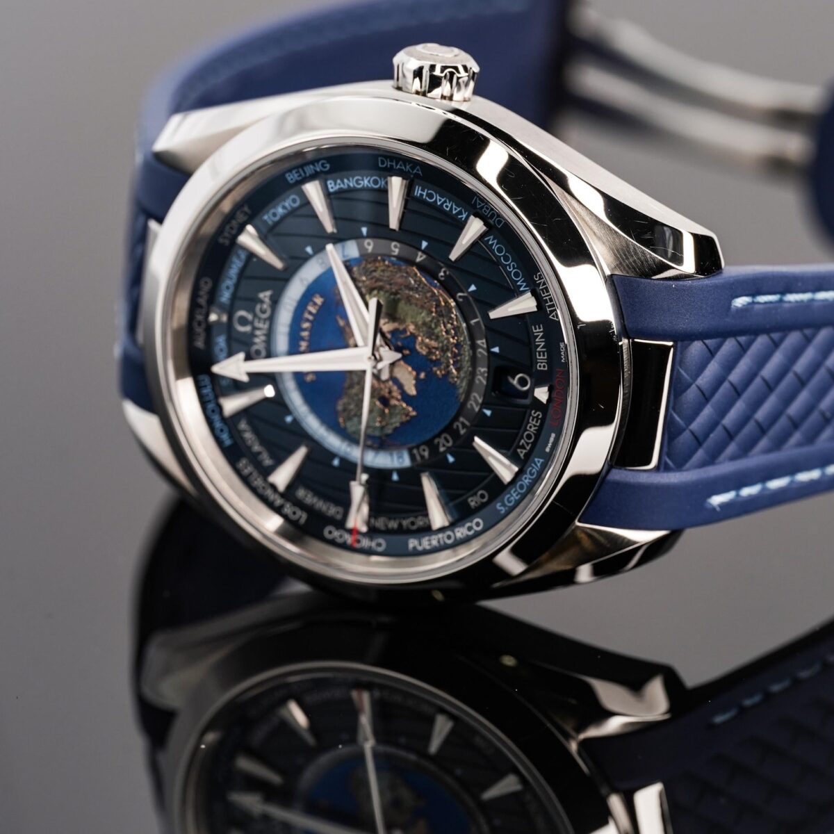 ⁦Omega (Seamaster Aqua Terra) watch for men 220.12.43.22.03.001⁩ - الصورة ⁦10⁩